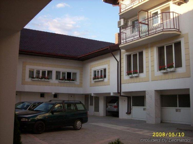 Hotel Arizona Timisoara Esterno foto