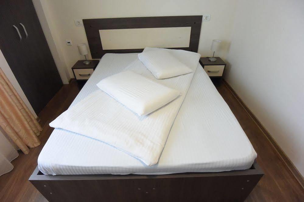 Hotel Arizona Timisoara Esterno foto