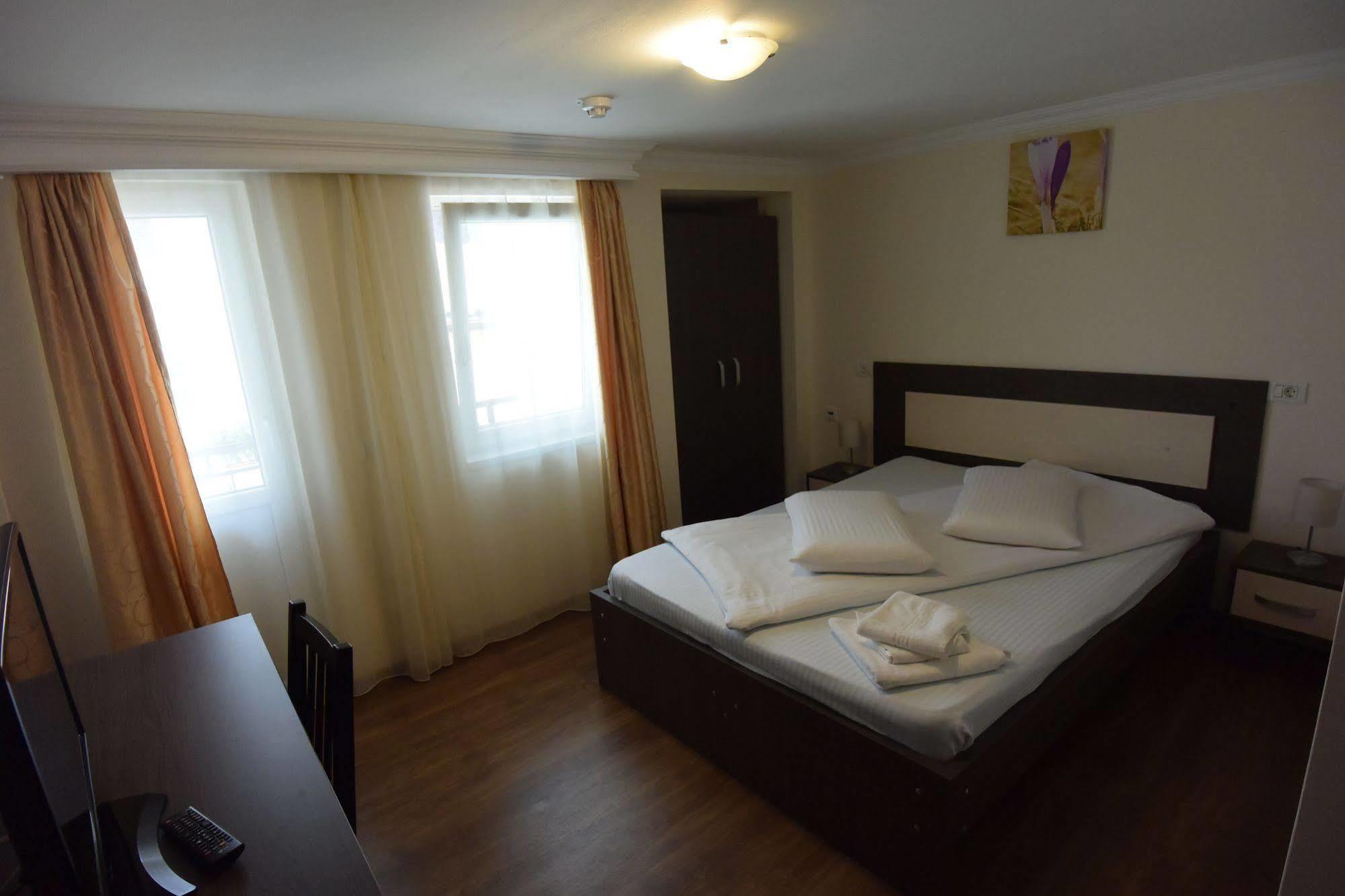 Hotel Arizona Timisoara Esterno foto
